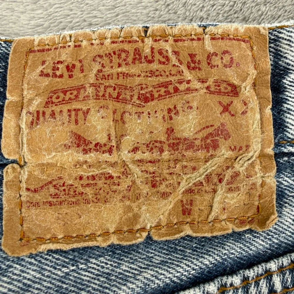 Vintage Levis 501 Acid Wash Jeans Mens 34x30 Made in USA Button Fly Blue Denim
